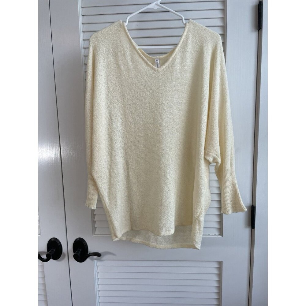 Wishlist Ivory Oversized Knit Sweater Womens M/L V Neck Dolman Sleeve Soft Cozy